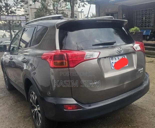 Toyota RAV4 LE 4dr SUV (2.5L 4cyl 6A) 2015 Blue