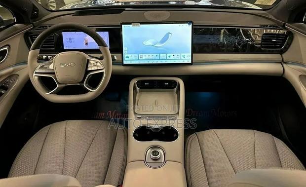 New BYD Sealion 06 EV 2024 Silver