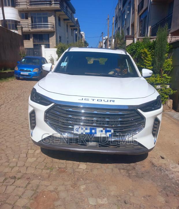 Jetour X70 Plus 1.6 7-Seater FWD 2022 White