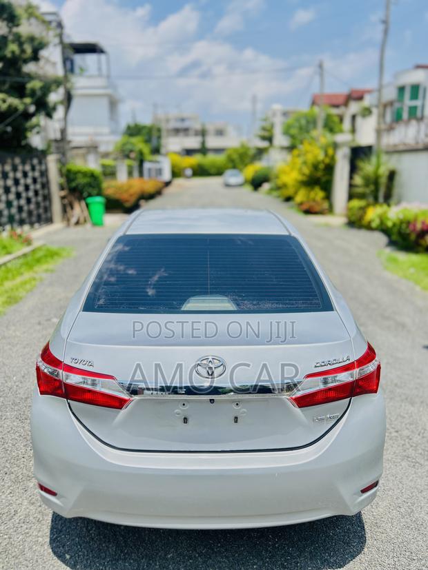 Toyota Corolla 2015 Silver