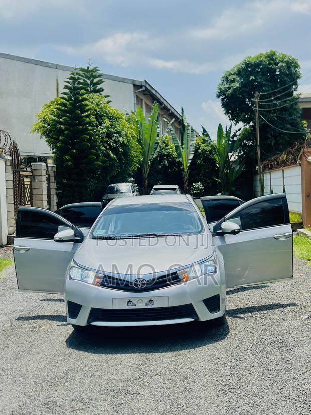 Toyota Corolla 2015 Silver