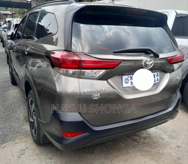Toyota Rush 2021 Gray