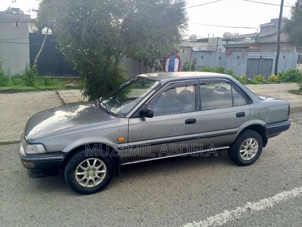 Toyota Duet 1991 Silver