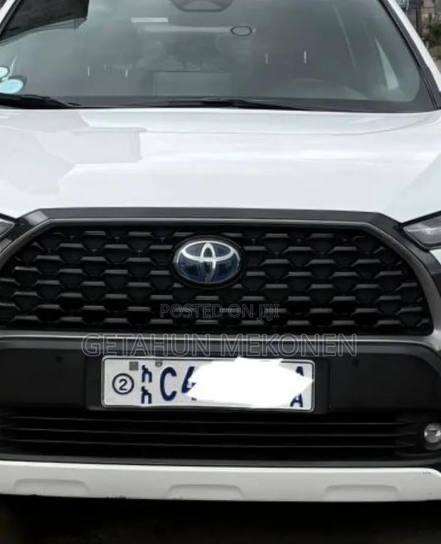 Toyota Corolla Cross 2024 White