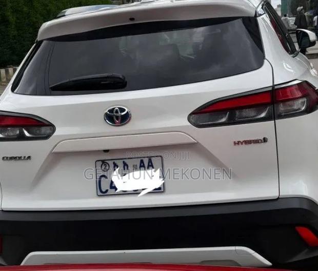 Toyota Corolla Cross 2024 White