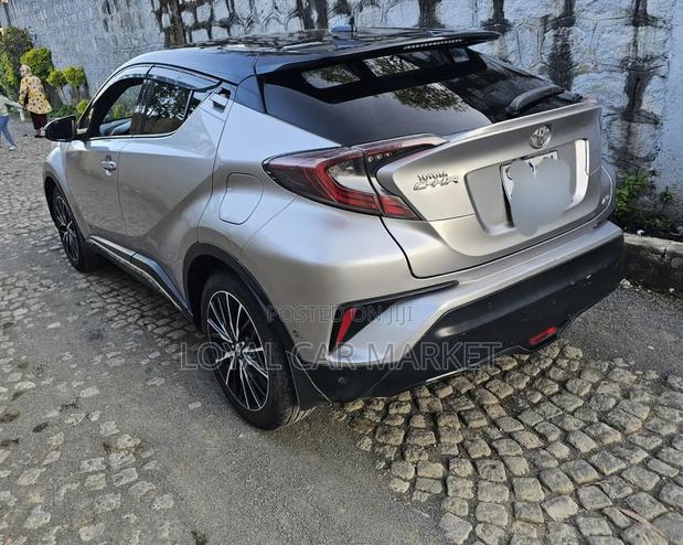 Toyota C-HR 2017 Gray