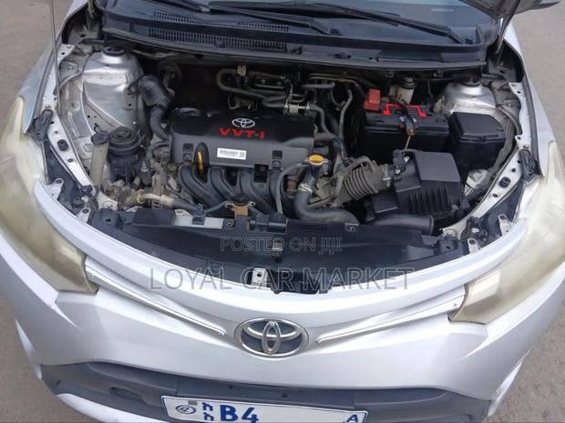 Toyota Yaris 2015 Silver