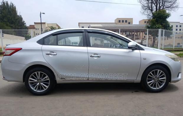Toyota Yaris 2015 Silver