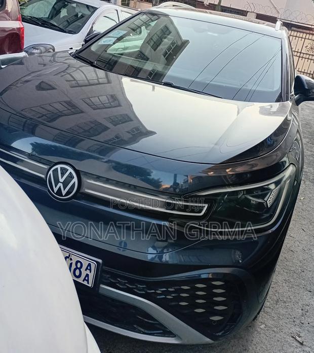 Volkswagen ID.6 2022 Blue