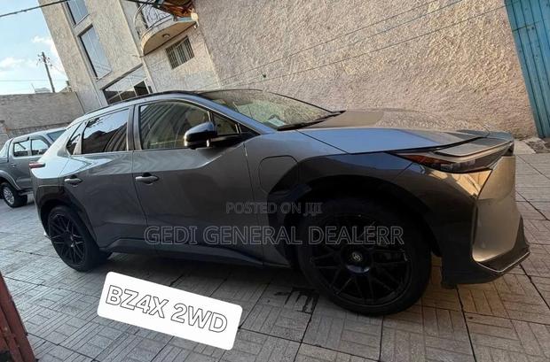 Toyota bZ4X 2022 Gray