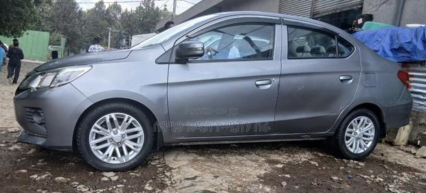 Mitsubishi Attrage 2020 Silver