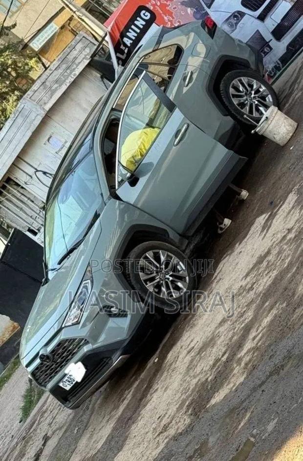 Toyota RAV4 Adventure 2021 Blue