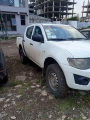 Mitsubishi L200 2010 for sale
