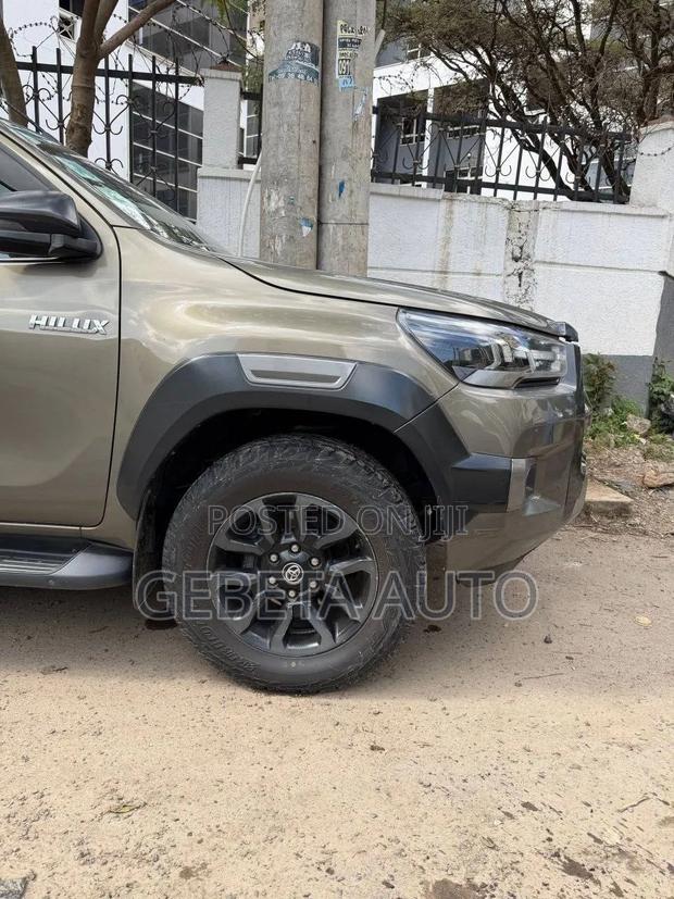 Toyota Hilux 2022