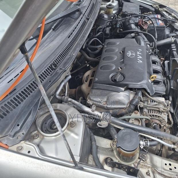 Toyota Corolla 2003 Silver