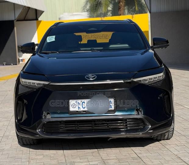 Toyota bZ4X 71.4 kWh AWD 2023 Black