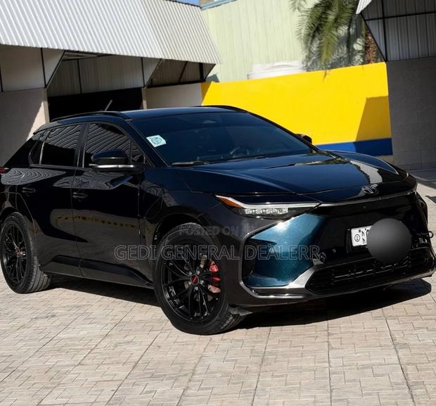 Toyota bZ4X 71.4 kWh AWD 2023 Black