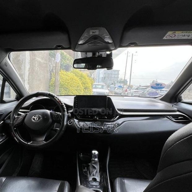 Toyota C-HR 2020 Red