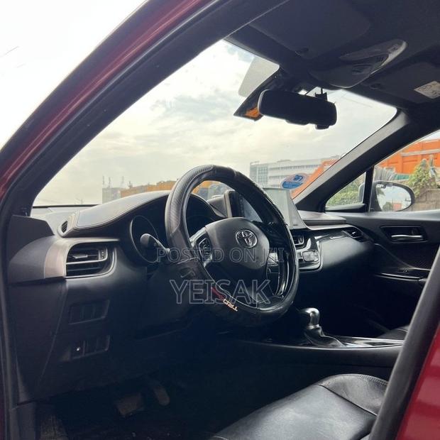 Toyota C-HR 2020 Red