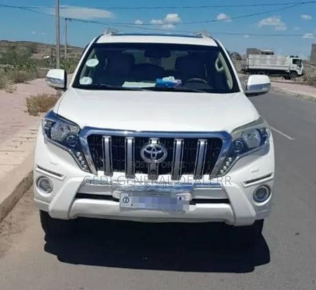 Toyota Land Cruiser Prado 2016 White