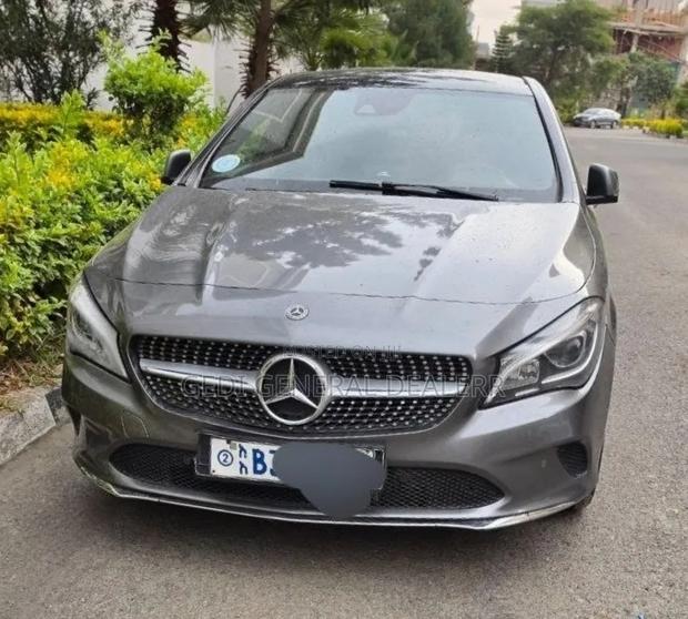 Mercedes-Benz CLA-Class 2017 Silver