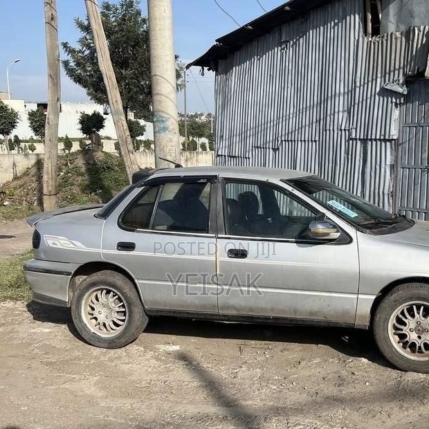 Isuzu Stylus 1992 Silver
