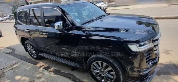 Toyota Land Cruiser 2023 Black