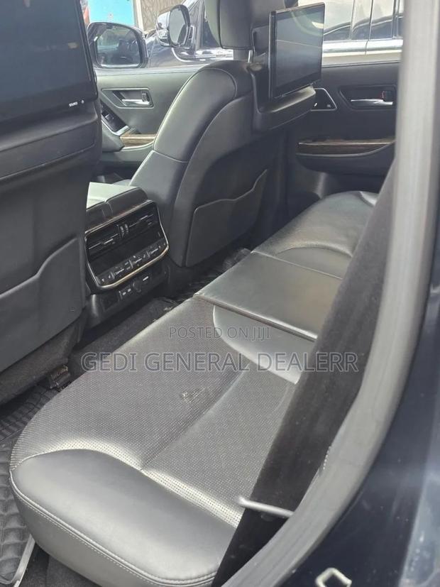 Toyota Land Cruiser 2023 Black
