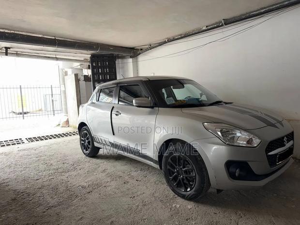 New Suzuki Swift 2024 Silver
