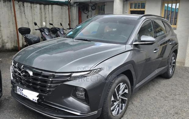 Hyundai Tucson 2023 Silver