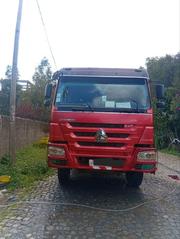Sinotruk Howo 2017 Red for sale