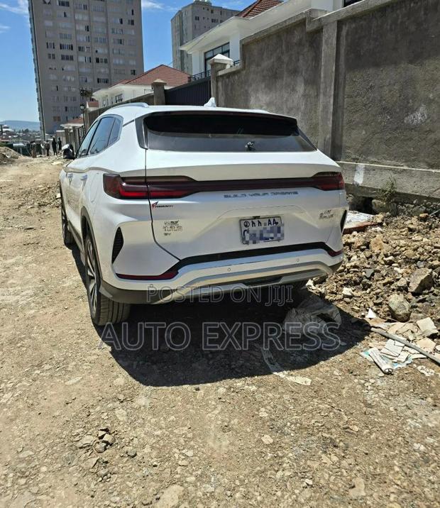 BYD Song Plus 2024 White