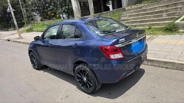 Suzuki Dzire 2021 Blue