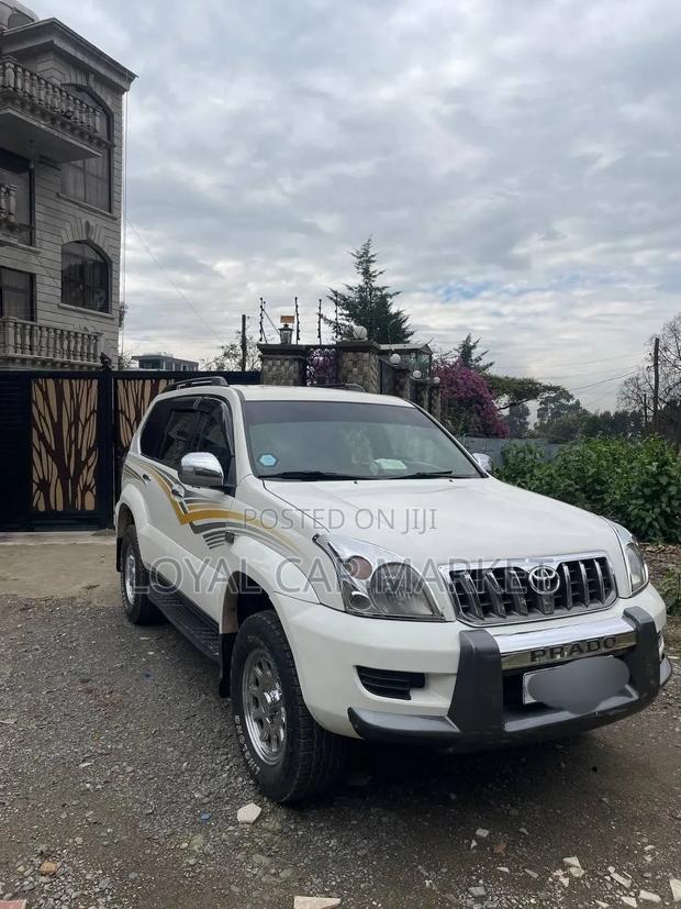 Toyota Land Cruiser Prado 2007 White
