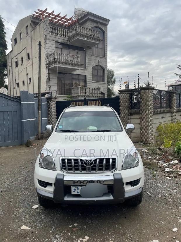 Toyota Land Cruiser Prado 2007 White