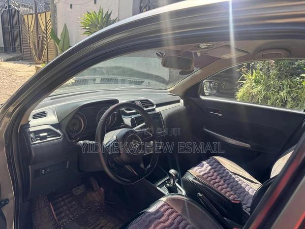 Suzuki Dzire 2022 Silver