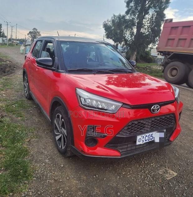 Toyota Raize 2022 Red