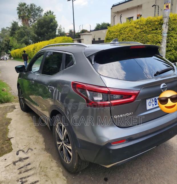 Nissan Qashqai 2018 Silver