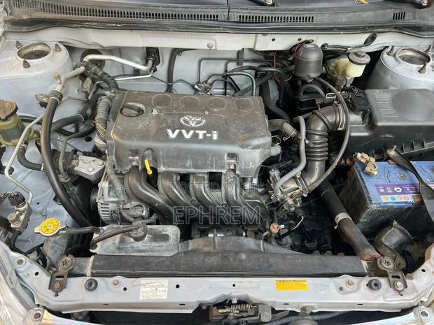 Toyota Corolla Sedan Automatic 2003 Silver