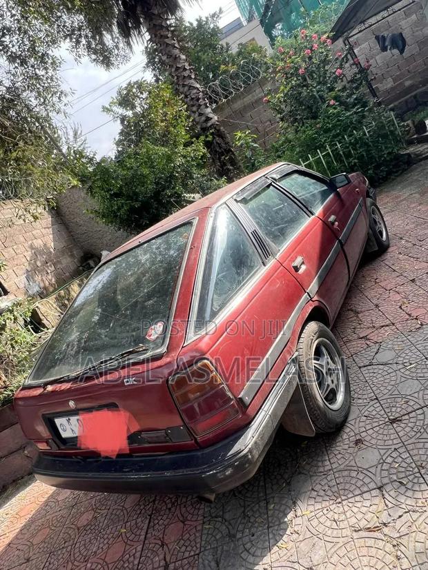 Toyota Carina 1985 Red
