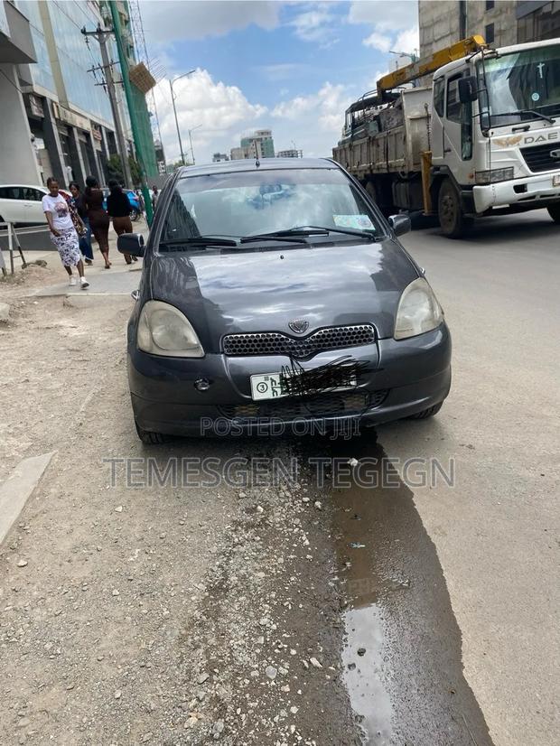 Toyota Vitz 1999