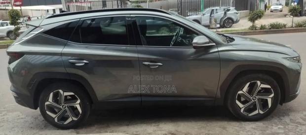 Hyundai Tucson Hybrid 2022 Gray