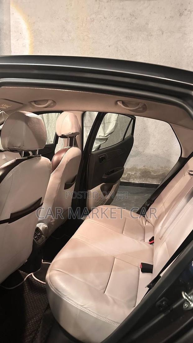 Hyundai I10 2024 Gray