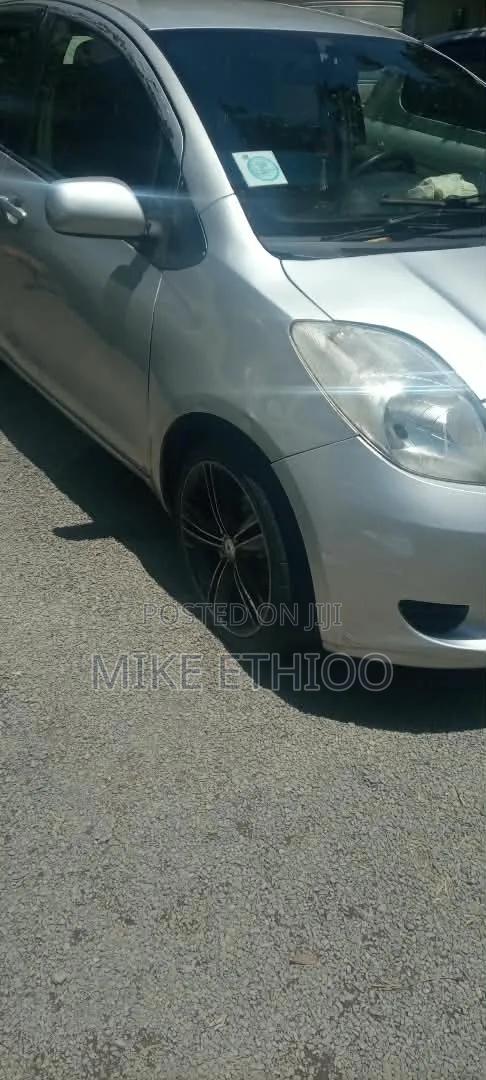 Toyota Yaris 1.0 Eco 2007 Silver