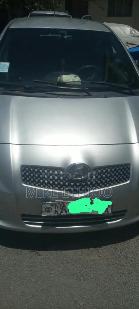 Toyota Yaris 1.0 Eco 2007 Silver