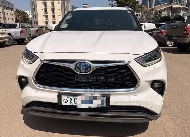 Toyota Highlander 2023 White