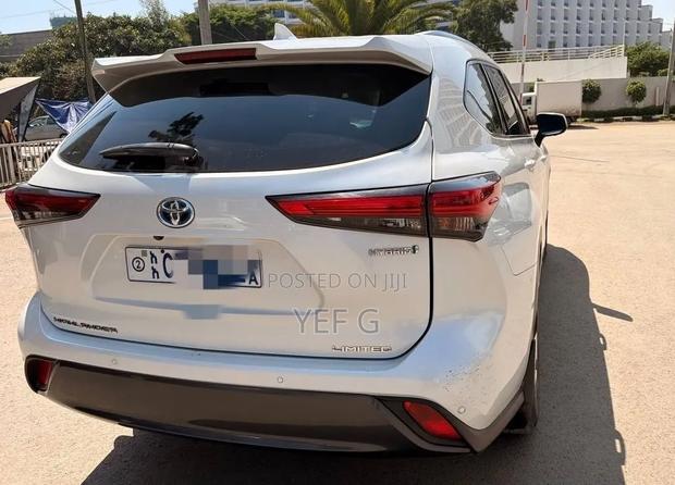 Toyota Highlander 2023 White