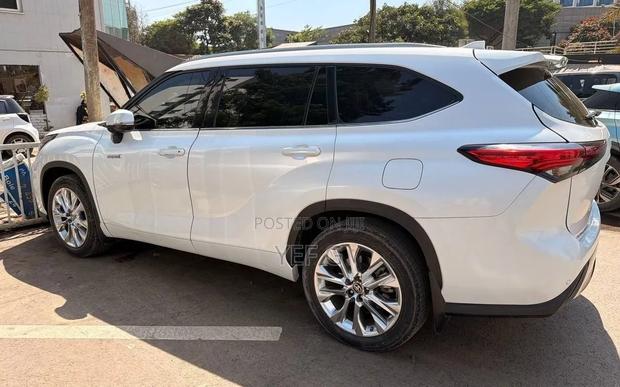 Toyota Highlander 2023 White