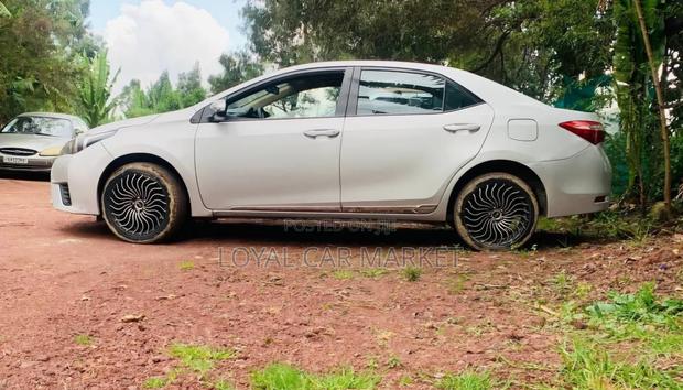 Toyota Yaris 2016 Silver