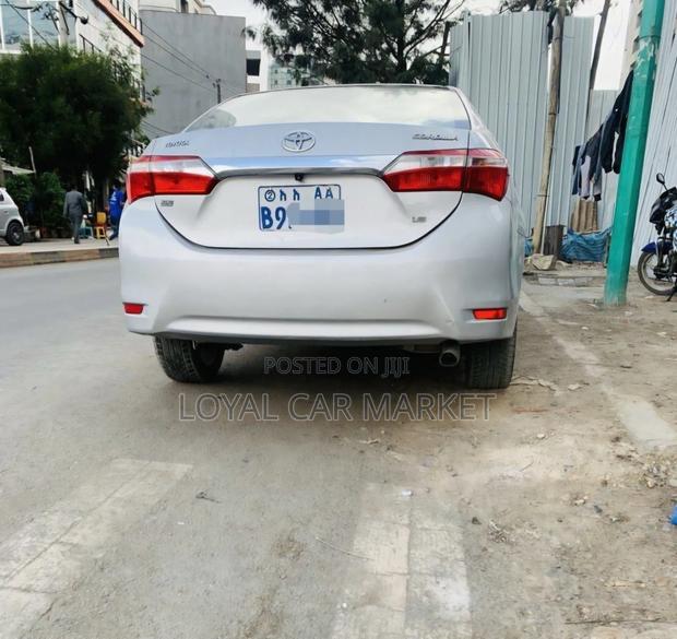 Toyota Yaris 2016 Silver